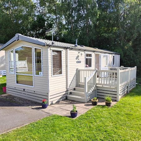Holiday Home Sleeps Six Saint Leonards Eksteriør billede